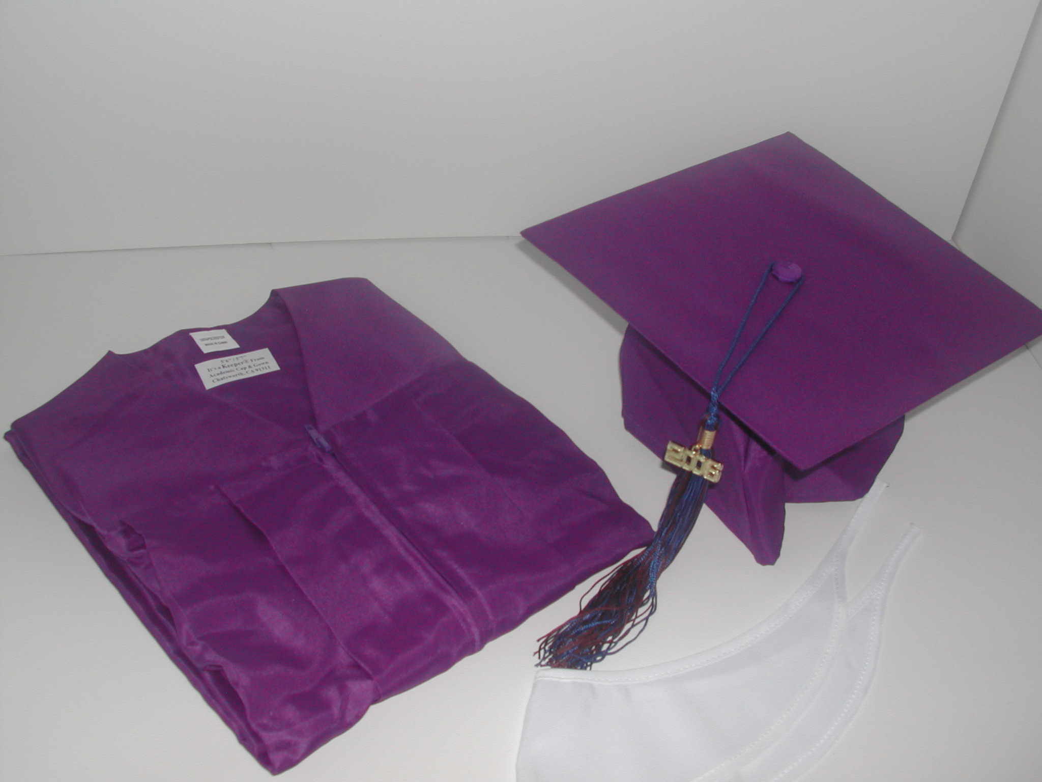 Graduation Cap and Gown Purple Class of 2024 Graduation Stole